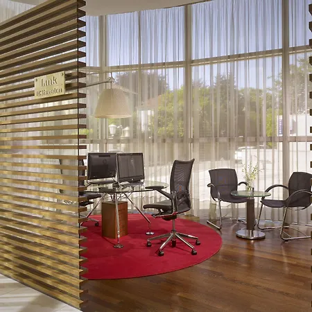 Sheraton & Hotel Porto