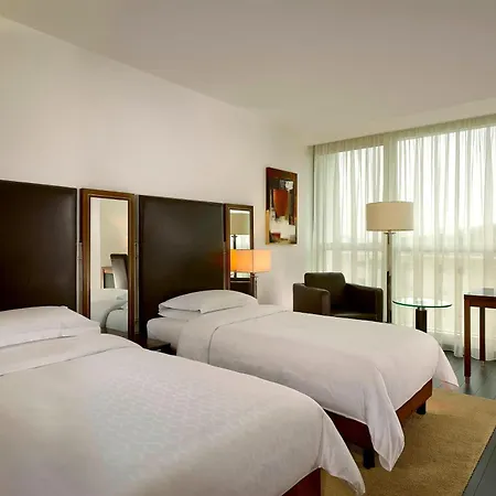Szálloda Sheraton & 5*
