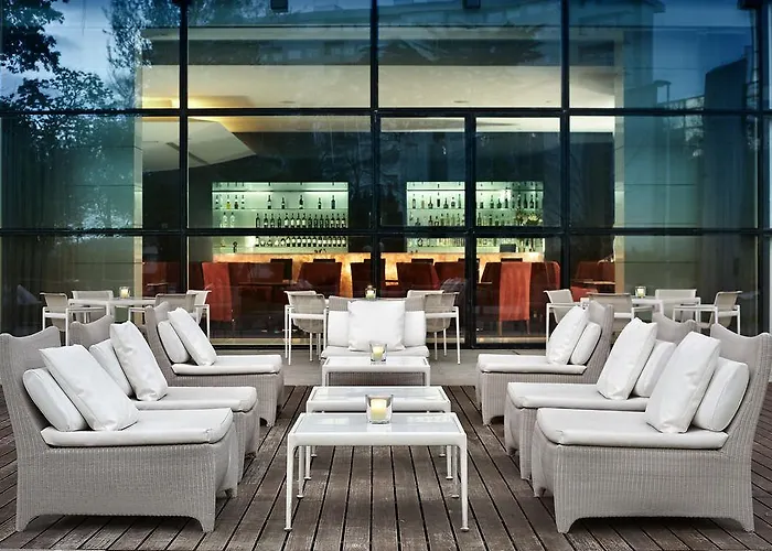 Sheraton & Отель Порту