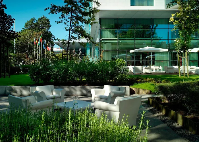 Отель Sheraton &