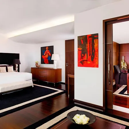 Hotel Sheraton &