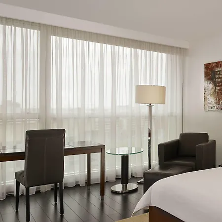 Sheraton & Oporto
