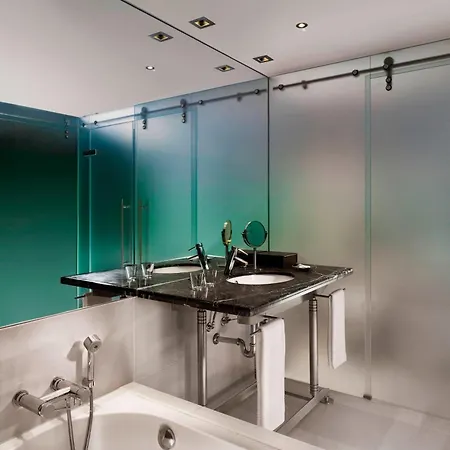 波尔图喜来登水疗酒店 酒店