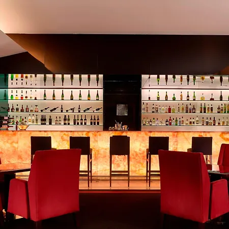 Sheraton & Oporto
