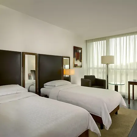 Sheraton & 5* Porto